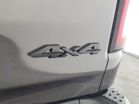 New 2026 RAM 1500 4x4 Crew Cab image 30