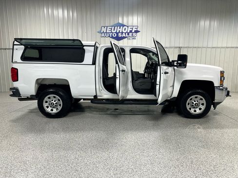 Used 2018 Chevrolet Silverado 2500 W/T w/ WT Fleet Convenience Package image 2