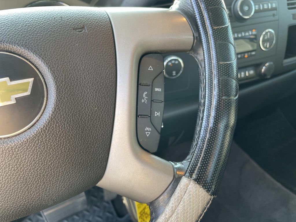 Used 2014 Chevrolet Silverado 2500 LT w/ Interior Plus Package AWD/4WD image 47