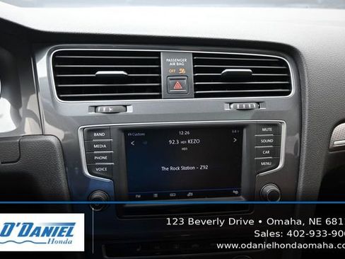 Used 2017 Volkswagen Golf Alltrack SE AWD/4WD image 31