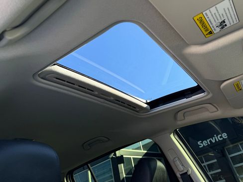 Used 2014 MAZDA MAZDA5 Grand Touring image 15