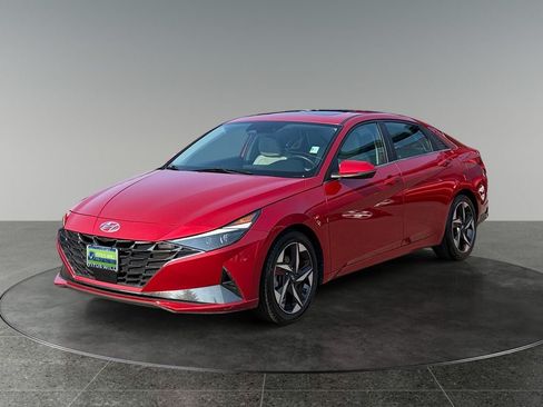 Used 2021 Hyundai Elantra Limited FWD image 3