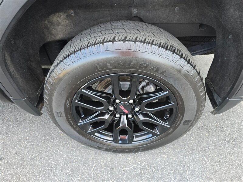 Used 2024 GMC Sierra 1500 Pro w/ Graphite Edition AWD/4WD image 23