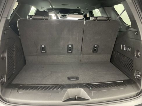 Used 2025 GMC Yukon Elevation image 25