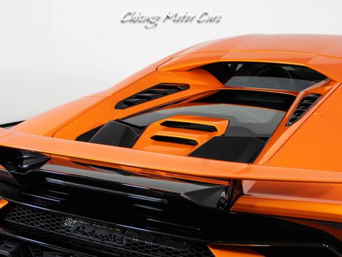 Used 2023 Lamborghini Huracan Tecnica image 15