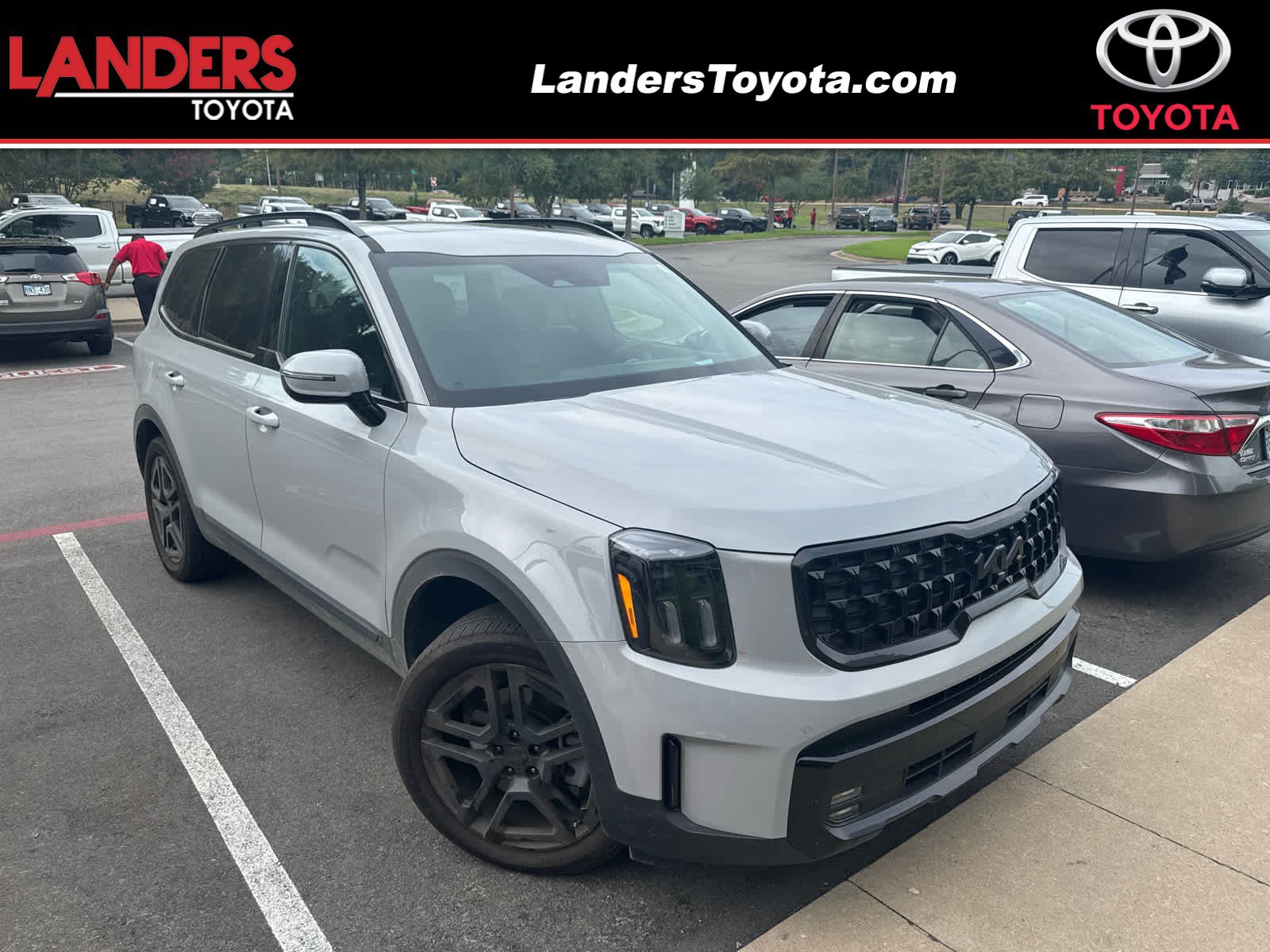 Used 2025 Kia Telluride SX Prestige X-Line AWD/4WD image 1
