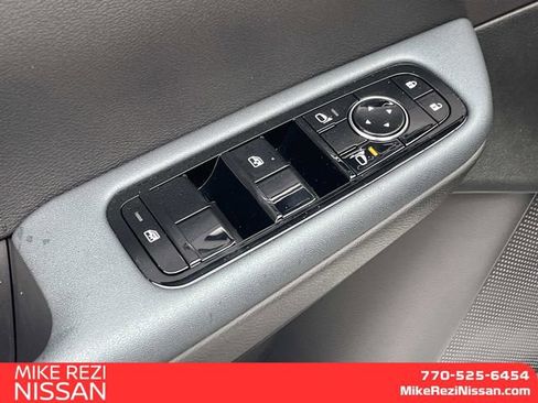 New 2026 Nissan Leaf image 12