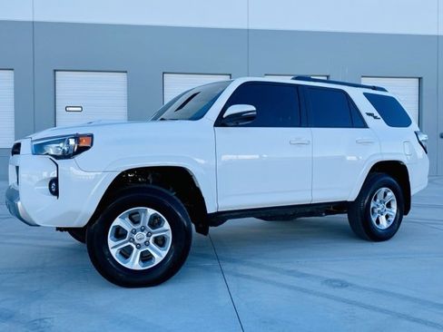 Used 2022 Toyota 4Runner TRD Off-Road Premium image 1