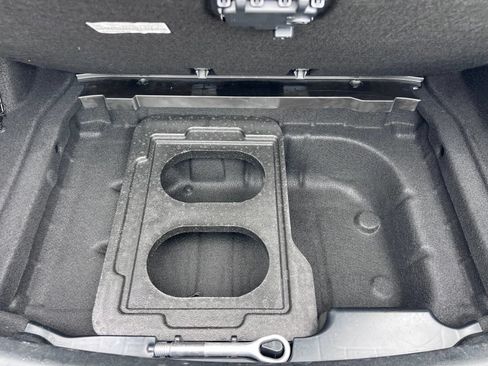 Used 2019 Mercedes-Benz E 300 image 22