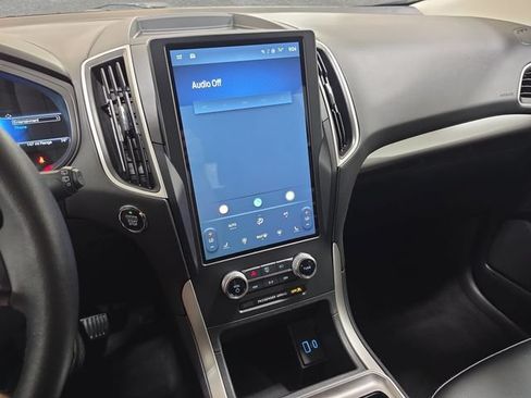 Certified 2024 Ford Edge SEL AWD/4WD image 17