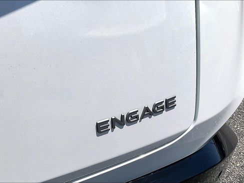 Used 2024 Nissan Ariya FWD image 9