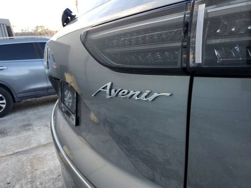 New 2026 Buick Envision Avenir image 9