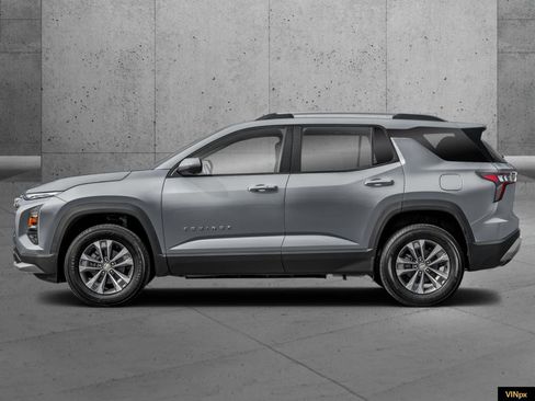 New 2026 Chevrolet Equinox LT w/ Convenience Package II image 3