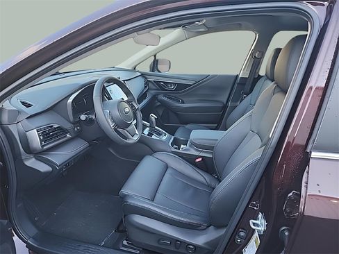Used 2025 Subaru Outback Limited image 9