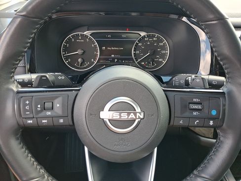 Used 2024 Nissan Pathfinder SL w/ SL Premium Package AWD/4WD image 23