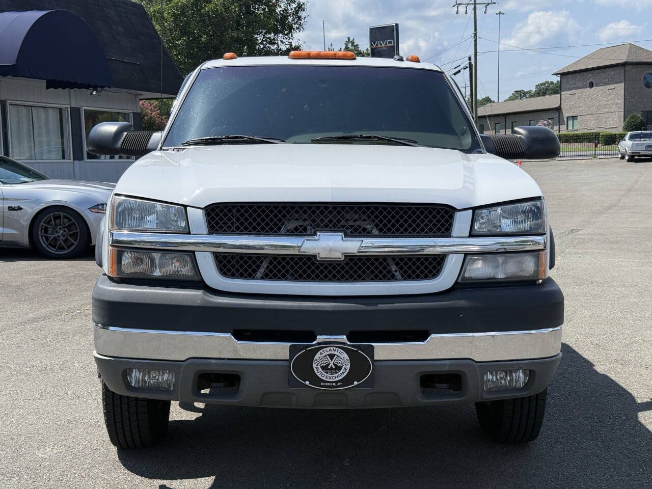 Used 2003 Chevrolet Silverado 3500 LT RWD image 3