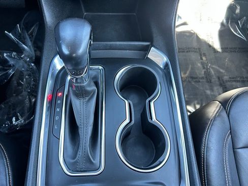 Used 2021 Chevrolet Traverse RS w/ LPO, Roadside Safety Package image 25