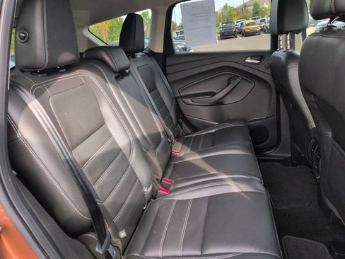 Used 2017 Ford Escape Titanium w/ Canadian Touring Package AWD/4WD image 17