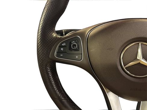 Used 2018 Mercedes-Benz E 300 4MATIC image 34