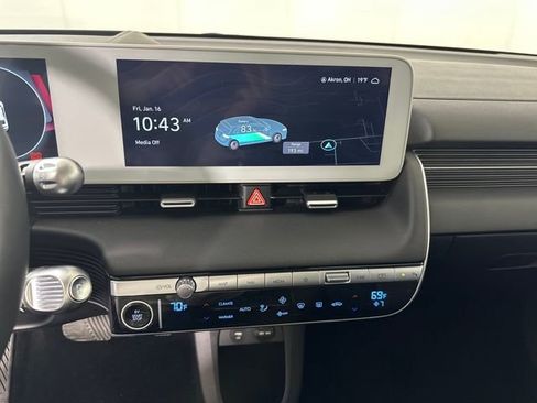 Used 2024 Hyundai Ioniq 5 Limited image 21