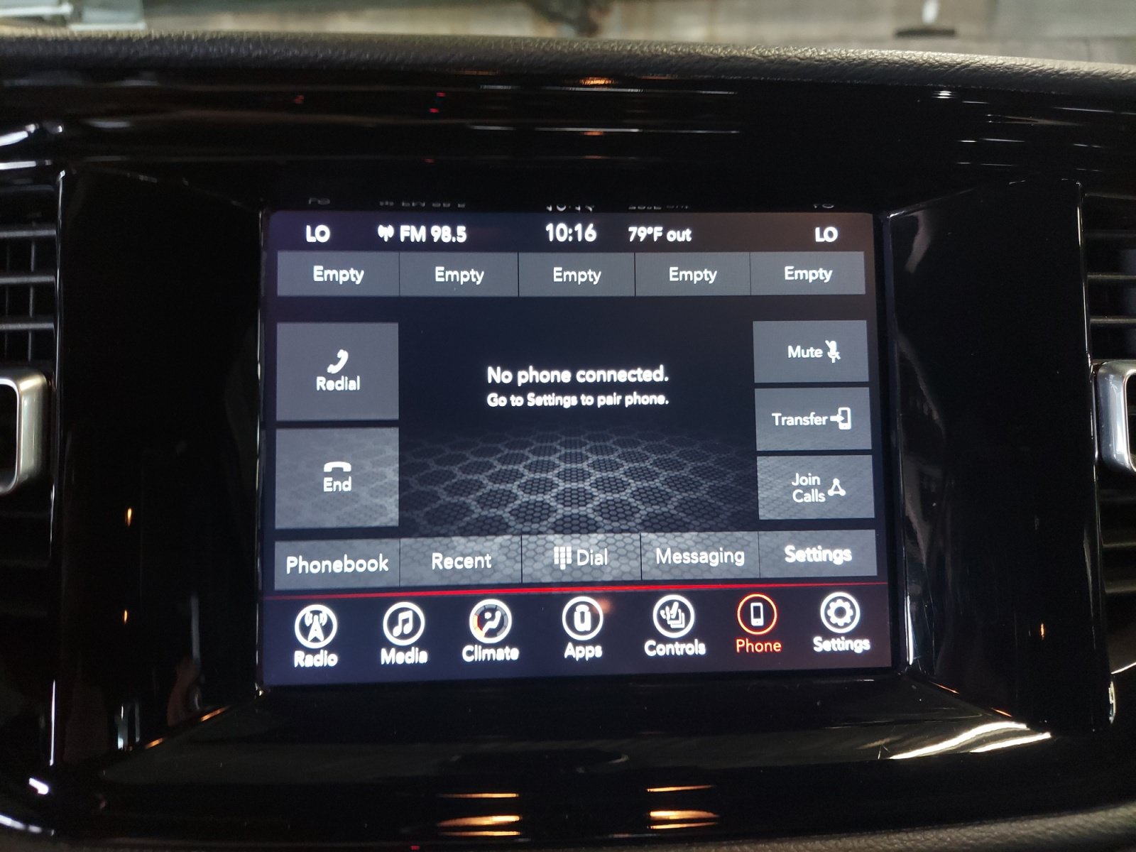 Used 2024 Dodge Durango SXT w/ 3rd Row Seating Group RWD image 15