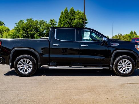 Used 2022 GMC Sierra 1500 Denali w/ Driver Alert Package II image 8