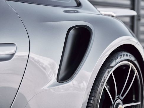 Used 2021 Porsche 911 Turbo S image 10