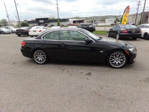 Used 2009 BMW 328i Convertible RWD image 4