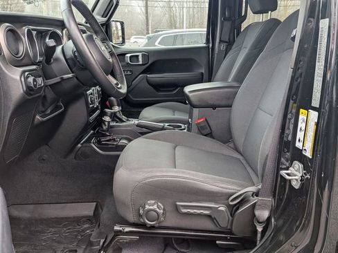 Used 2019 Jeep Wrangler Unlimited Sport S image 12