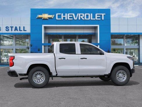 Used 2026 Chevrolet Colorado W/T RWD image 5