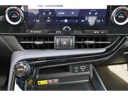 Used 2025 Lexus NX 250 FWD w/ Premium Package image 24