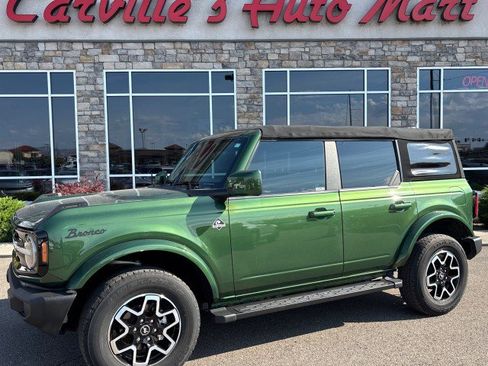 Used 2022 Ford Bronco Outer Banks image 1