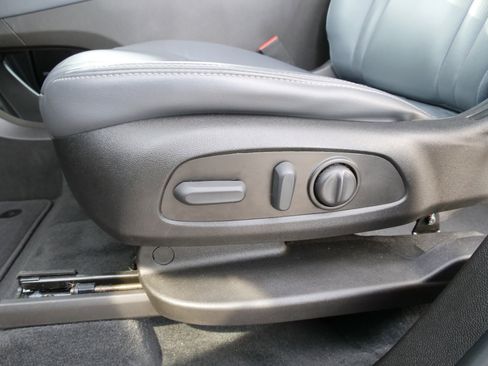 Used 2023 Buick Enclave Essence w/ Experience Buick Package image 18