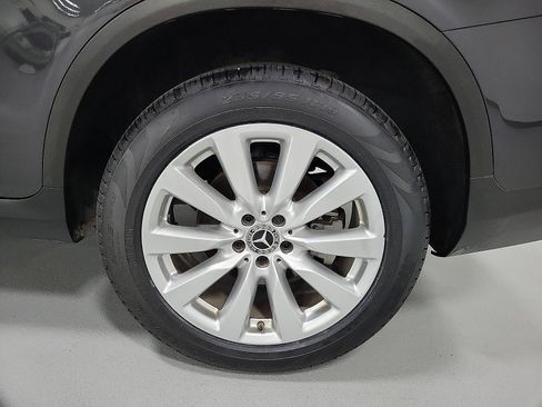 Used 2020 Mercedes-Benz GLC 300 image 20