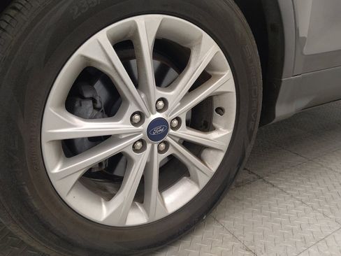 Used 2018 Ford Escape SE w/ SE Sync 3 Package FWD image 31