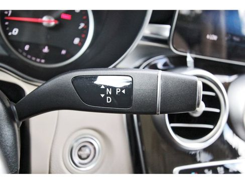 Used 2021 Mercedes-Benz GLC 300 image 19