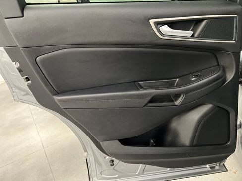 Used 2024 Ford Edge SEL AWD/4WD image 19