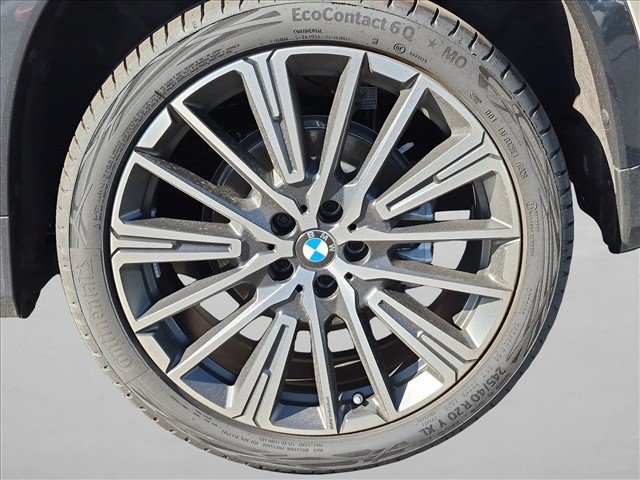 New 2026 BMW X1 xDrive28i w/ Technology Package AWD/4WD image 10