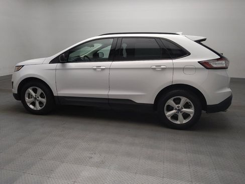 Used 2017 Ford Edge SE FWD image 3