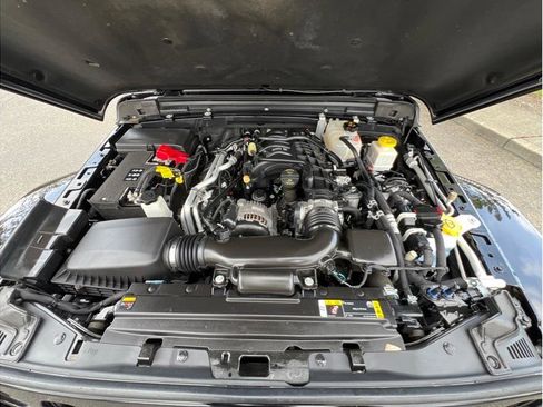 Used 2023 Jeep Gladiator Overland image 25