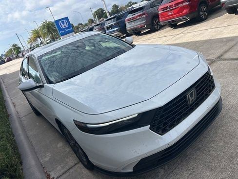 Used 2024 Honda Accord EX image 3