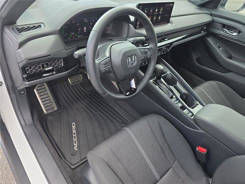 Used 2024 Honda Accord Sport image 12