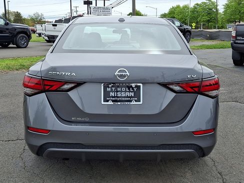 Certified 2023 Nissan Sentra SV FWD image 6