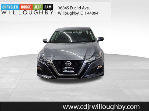 Used 2020 Nissan Altima 2.5 S FWD image 2