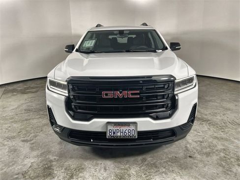 Certified 2021 GMC Acadia SLE w/ Driver Convenience Package image 3