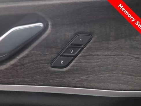 Used 2021 Jeep Grand Cherokee L Limited w/ Luxury Tech Group II image 20