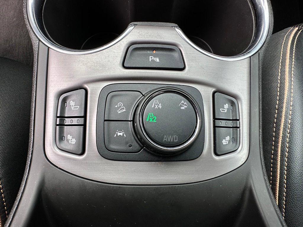 Certified 2023 GMC Terrain AT4 w/ Tech Package AWD/4WD image 36