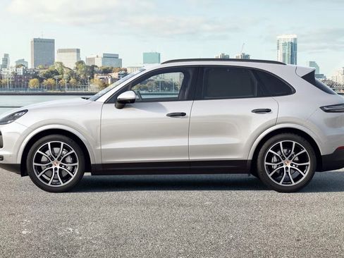 Certified 2023 Porsche Cayenne S Platinum image 2