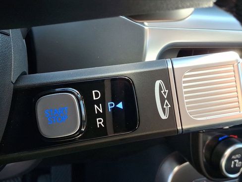 New 2026 Hyundai Ioniq 9 SE image 10