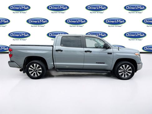 Used 2019 Toyota Tundra Limited w/ Limited Premium Package AWD/4WD image 8